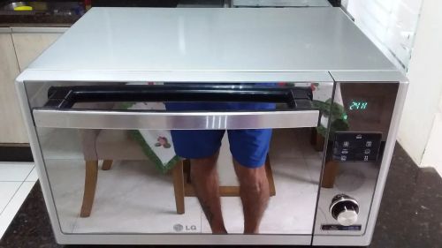 MICROONDAS E FORNO ELÉTRICO LG SOLAR SMART 32 LITROS 127 VOLTS