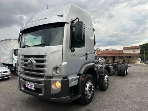 VW Constellation 24-250 2011 bitruck teto alto leito único dono raridade 
