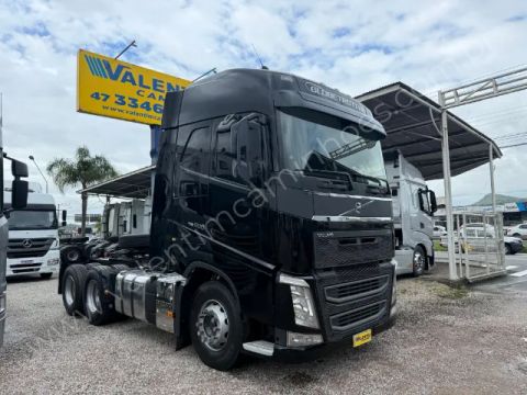 Volvo FH 500 Globetrotter - Trucado - 2021 
