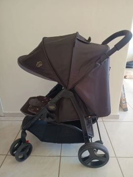 Carrinho de Bebê Cosco Nexus - Preto e Dourado 