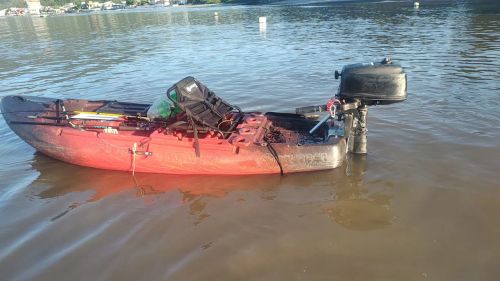 Caiaque de pesca 