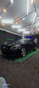 Mercedes Benz - CLA200