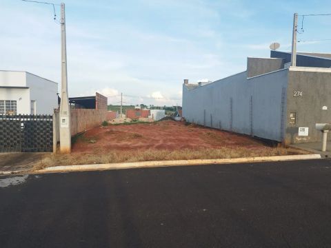 Vendo terreno no JD. Cruzeiro do Sul em Pongai