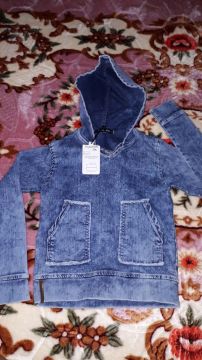 Casaco Jeans com Capuz - Tamanho P