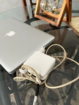 MacBook Pro - Apple - Notebook