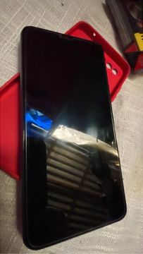 Smartphone Preto em Ótimo Estado