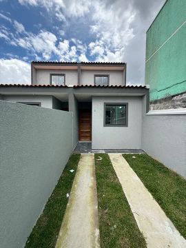 Casa com 03 quartos próximo ao mercado Araucária 