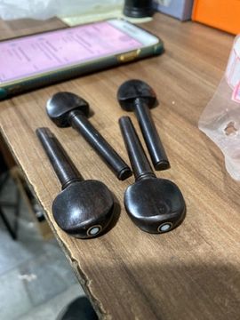 Cravelhas para violino 4/4 madeira