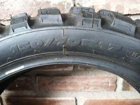 Pneu 150/70 R17 Michelin