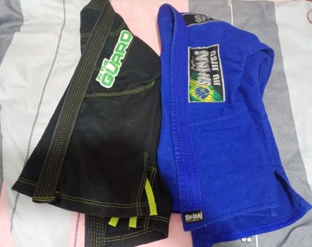Kimonos de Jiu-Jitsu Shinan - Preta e Azul