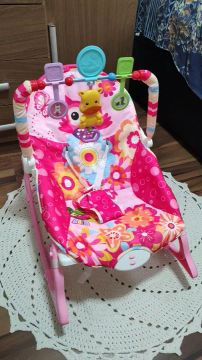 Cadeira de Balanço Infantil 