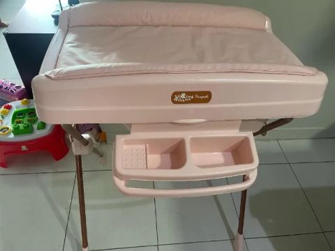 Banheira de Bebê Infantil com Suporte e Trocador Burigotto