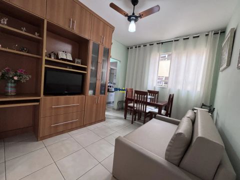 vende se Excelente apartamento no Gloria