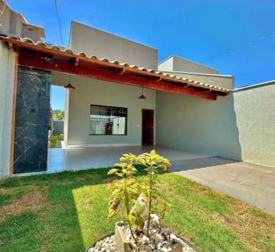 Térrea para venda tem 110 metros quadrados com 3 quartos em Santo Expedito - Montes Claros