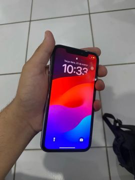 iPhone 11 - 64GB - lilás 