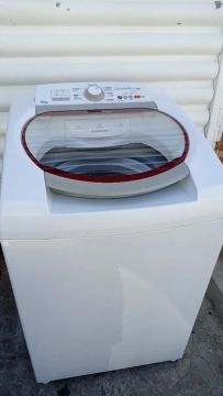 Máquina de Lavar Roupa Brastemp 11kg SEMI NOVA 