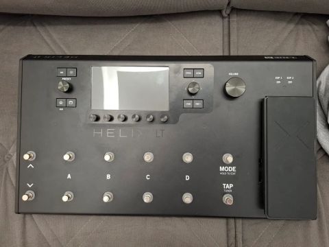 Pedaleira Line 6 Helix LT