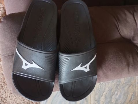 Chinelos Mizuno Pretos - Tamanho 43