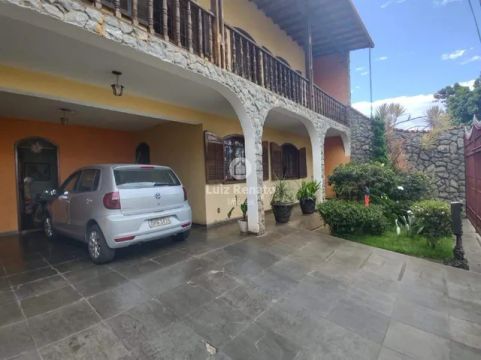 Casa para aluguel 3 quartos 1 suíte 4 vagas - Vila Clóris