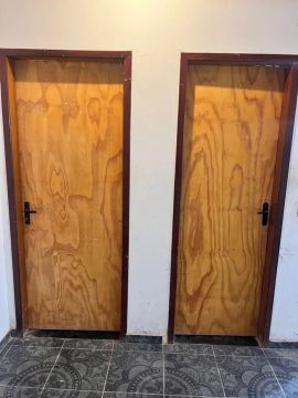 VENDO PORTAS E JANELAS
