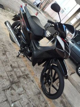 Jet 125, só troca em moto do meu interesse 