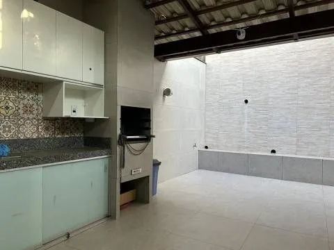 Casa em Quintas T515