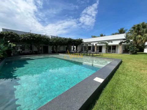 Casa de Condomínio com 7 quartos, Balneário Praia do Pernambuco, Guarujá - R$ 9 mi, Cod: 5