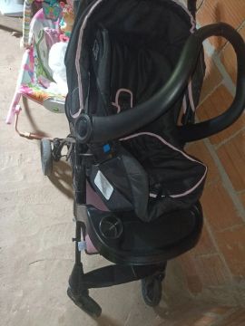 Carinho novo com o bebê conforto os dois por 350 