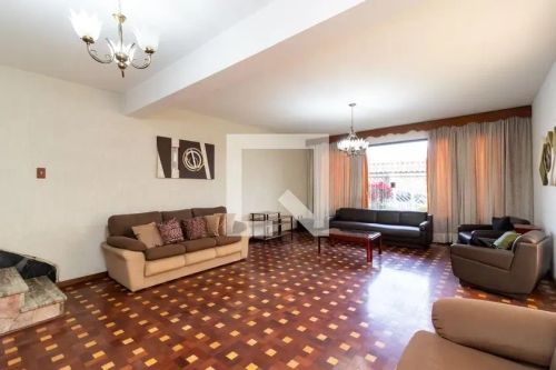 Casa à Venda - Água Fria, 3 Quartos, 214 m2