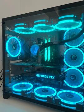 PC GAMER - RYZEN 7 5800X3D - RTX 4070TI 