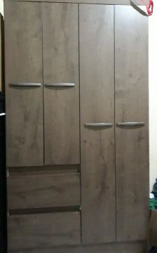 Guarda roupa solteiro semi novo  pra vender