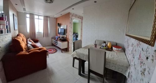 Apartamento á venda em Guaianazes z/l