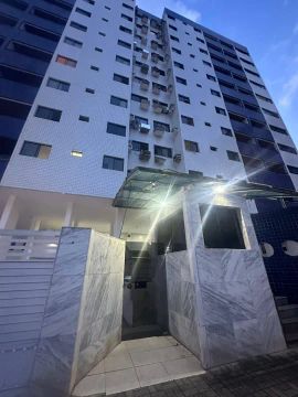 Apartamento localizado em um dos bairros mais atraentes de João Pessoa, possui 03 quartos 