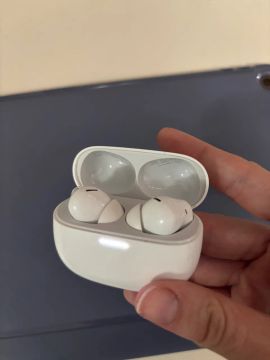 Fones de Ouvido Bluetooth Redmi Buds 5 pro branco - NÃO SAI SOM 