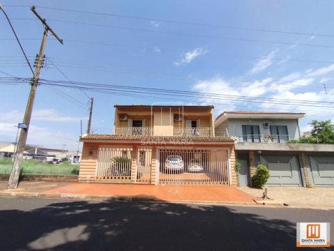 Casa (sobrado na rua) 4 dormitórios/suite, cozinha planejada
