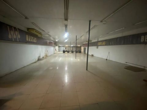 Alugo loja comercial na localização mais movimentada do Colubandê - SG