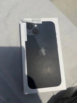 iPhone 13 128GB Preto