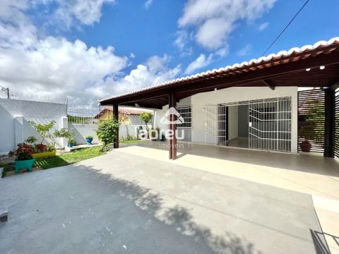 Ótima casa 3 quartos - Ponta Negra