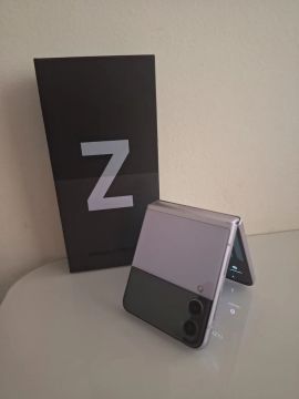 Samsung Galaxy Z Flip3 128GB