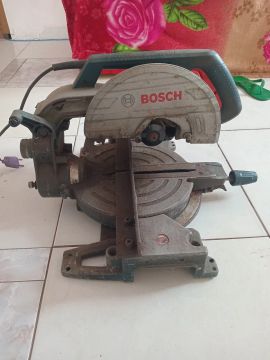 Vende-se poli corte R$900