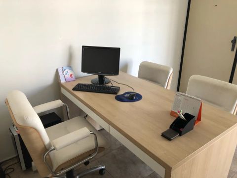 Sala para alugar - Excelente localização na região hospitalar 