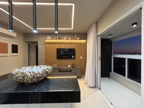 Alugo apartamento 2/4