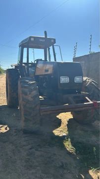 Trator Valtra, BH 180, ano 2006