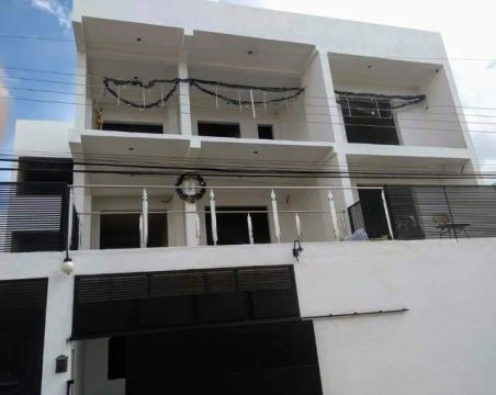 Prédio à venda - Tirol, 15 quartos - Belo Horizonte
