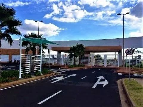 Oportunidade - Condomínio Varanda Sul - Uberlândia, MG