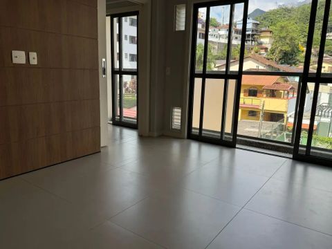 Excelente apto para locação no Alto