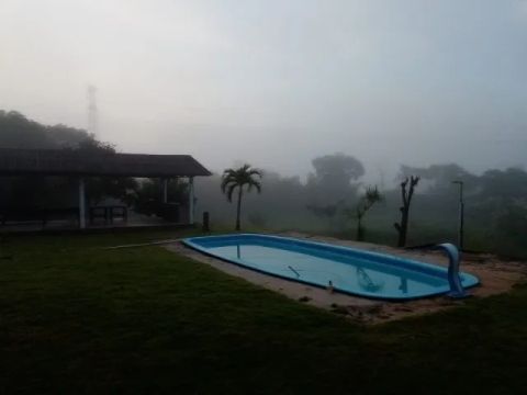 Vende-se Terreno