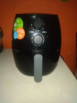 Fritadeira Elétrica Air Fryer 3L   Prática e Saudável