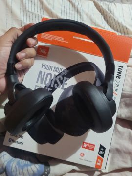 Fone de Ouvido JBL Tune 770N Cancelamento de Ruído
