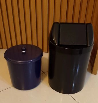 Lixeira para Banheiro - Par de Lixeiras